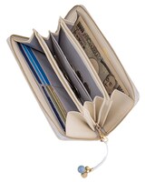 黒子テツヤの長財布。(c)藤巻忠俊／集英社・黒子のバスケ製作委員会