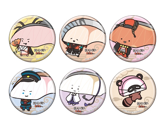 「曇天に笑う」と「KIRIMIちゃん.」コラボグッズの缶バッジ。(c)唐々煙／マッグガーデン・「曇天に笑う」製作委員会 (c)2013, 2015 SANRIO CO., LTD.