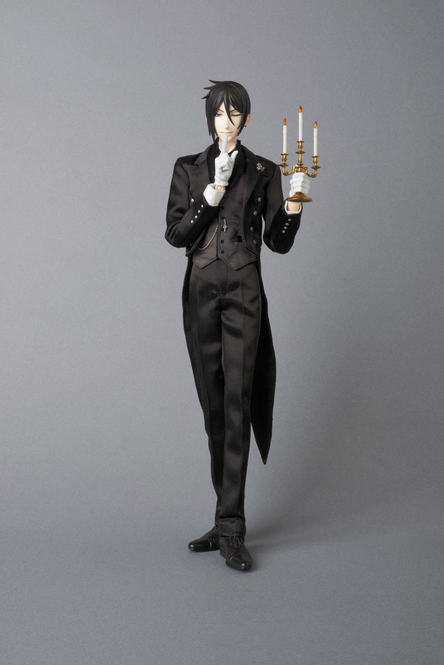 「RAH セバスチャン・ミカエリス」※写真は監修中のサンプル。発売商品とは一部異なる場合がある。(c)枢やな/スクウェアエニックス・黒執事Project・MBS