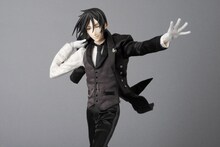 「RAH セバスチャン・ミカエリス」※写真は監修中のサンプル。発売商品とは一部異なる場合がある。(c)枢やな/スクウェアエニックス・黒執事Project・MBS