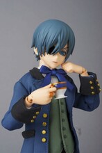 「RAH シエル・ファントムハイヴ」※写真は監修中のサンプル。発売商品とは一部異なる場合がある。(c)枢やな/スクウェアエニックス・黒執事Project・MBS