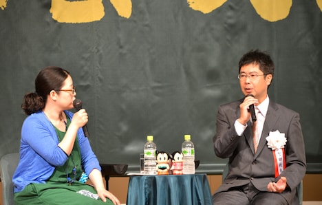 伊藤理佐（左）と吉田戦車。