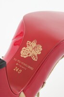 「パンプス 蔵馬モデル」 原作/冨樫義博「幽☆遊☆白書」(集英社「ジャンプコミックス」刊) (c)Yoshihiro Togashi 1990年-1994年 (c)ぴえろ/集英社