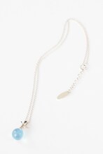 「氷泪石ネックレス 飛影モデル」原作/冨樫義博「幽☆遊☆白書」(集英社「ジャンプコミックス」刊) (c)Yoshihiro Togashi 1990年-1994年 (c)ぴえろ/集英社