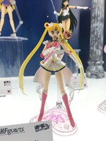 「S.H.Figuarts スーパーセーラームーン」