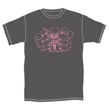 「ジョジョの奇妙な冒険 スターダストクルセイダース × TOWER RECORDS Tシャツ オインゴ」グレイの表。(c)荒木飛呂彦&LUCKY LAND COMMUNICATIONS/集英社・ジョジョの奇妙な冒険 SC 製作委員会