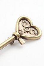 「ブローチ」(c)池野恋／集英社・りぼん