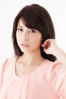 「月のなみだの結晶ペンダント」着用例 (c)池野恋／集英社・りぼん