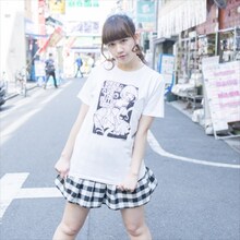 道満晴明がイラストを手がけたパンチラTシャツ。