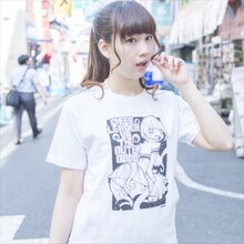 道満晴明がイラストを手がけたパンチラTシャツ。
