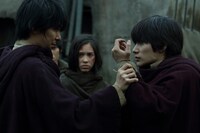 映画「進撃の巨人 ATTACK ON TITAN」場面写真 (c)2015 映画「進撃の巨人」製作委員会 (c)諫山創／講談社
