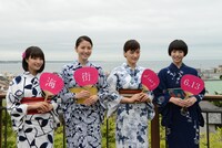 写真左より広瀬すず、長澤まさみ、綾瀬はるか、夏帆。(c)2015 吉田秋生・小学館/「海街diary」製作委員会