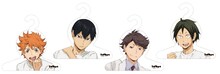 対象商品を5000円以上購入するとプレゼントされる、特製キャラクターハンガー。(c)古舘春一／集英社・「ハイキュー!!」製作委員会・MBS