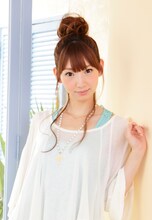 アルミン・アルレルト役の井上麻里奈。(c)諫山創・講談社／「進撃の巨人」製作委員会