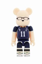 B賞「1年生烏野デザインベアブリックセット」の1種。(c)古舘春一／集英社・「ハイキュー!!」製作委員会・MBS BE@RBRICK TM & (c)2001-2015 MEDICOM TOY CORPORATION. All rights reserved.