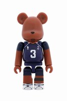 D賞「3年生烏野デザインベアブリックセット」の1種。(c)古舘春一／集英社・「ハイキュー!!」製作委員会・MBS BE@RBRICK TM & (c)2001-2015 MEDICOM TOY CORPORATION. All rights reserved.
