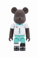 E賞「青葉城西デザインベアブリック」の1種。(c)古舘春一／集英社・「ハイキュー!!」製作委員会・MBS BE@RBRICK TM & (c)2001-2015 MEDICOM TOY CORPORATION. All rights reserved.