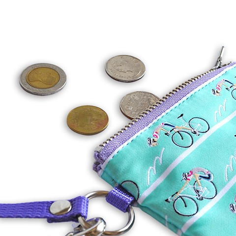 「御堂筋のパスポーチ」(c)渡辺航（週刊少年チャンピオン）/弱虫ペダルGR製作委員会