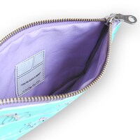 「御堂筋のペンケース」(c)渡辺航（週刊少年チャンピオン）/弱虫ペダルGR製作委員会