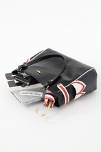 「友枝小学校制服モデルバッグ」(c)CLAMP・ST・講談社／NHK・NEP