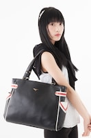 「友枝小学校制服モデルバッグ」(c)CLAMP・ST・講談社／NHK・NEP