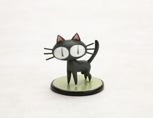 「ARTFX J ヴァッシュ・ザ・スタンピード」に付属する黒猫様のミニフィギュア。(c)内藤泰弘・少年画報社／トライガン製作委員会