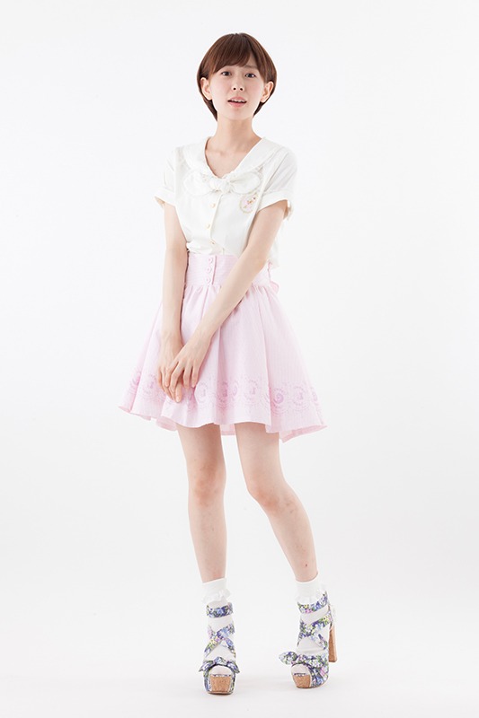 「オリジナル柄ストライプスカート　美少女戦士セーラームーンCrystal」ピンク(c)武内直子・PNP・講談社・東映アニメー ション