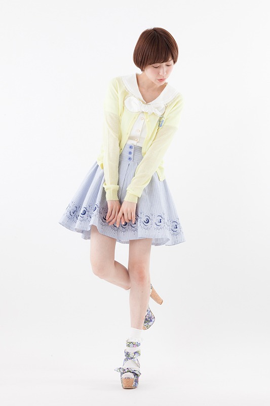 「ベーシックカーデ カーディガン 美少女戦士セーラームーンCrystal」イエロー (c)武内直子・PNP・講談社・東映アニメー ション