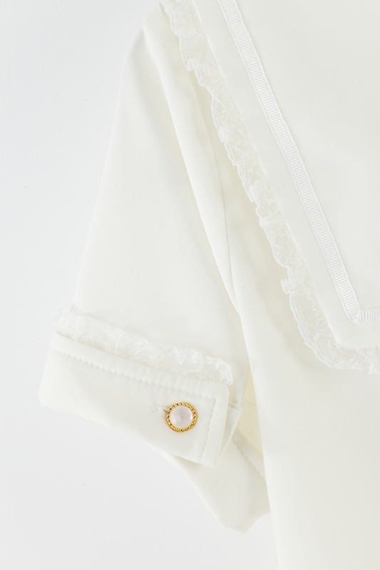 「セーラーブラウス シャツ 美少女戦士セーラームーンCrystal」ホワイト (c)武内直子・PNP・講談社・東映アニメー ション