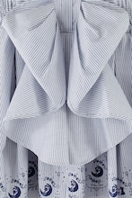 「オリジナル柄ストライプスカート　美少女戦士セーラームーンCrystal」ネイビー (c)武内直子・PNP・講談社・東映アニメー ション