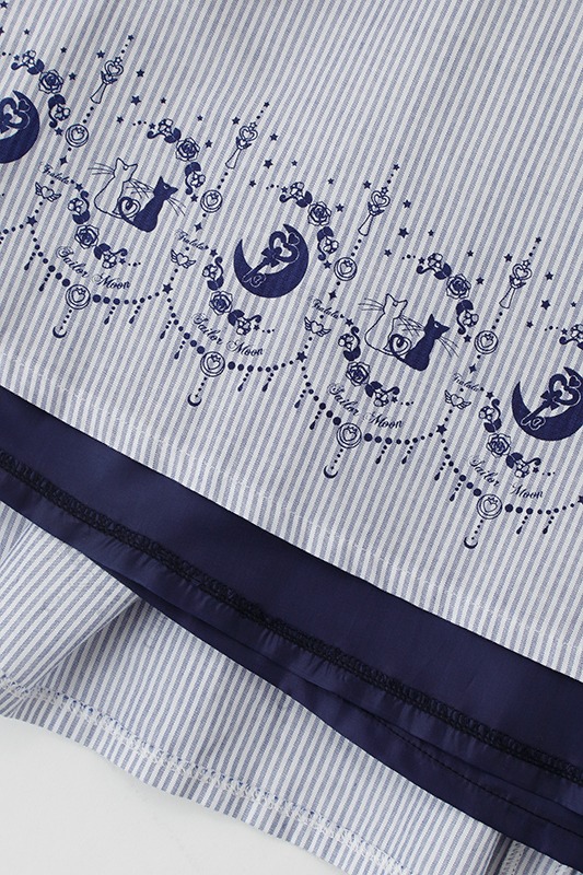 「オリジナル柄ストライプスカート　美少女戦士セーラームーンCrystal」ネイビー (c)武内直子・PNP・講談社・東映アニメー ション