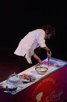 「恋するスイーツレシピ ～君が恋に落ちた最初の瞬間～」アンコール公演の様子。