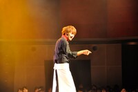 「恋するスイーツレシピ ～君が恋に落ちた最初の瞬間～」アンコール公演の様子。（撮影：中村信太郎）