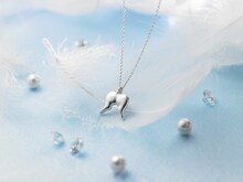 「天使なんかじゃない　天使の羽のネックレス」(c)矢沢あい/集英社・りぼん