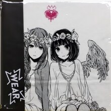 「VVEAR2015 Tシャツ 横槍メンゴ」のパッケージ。(c)mengo yokoyari/SQUARE ENIX