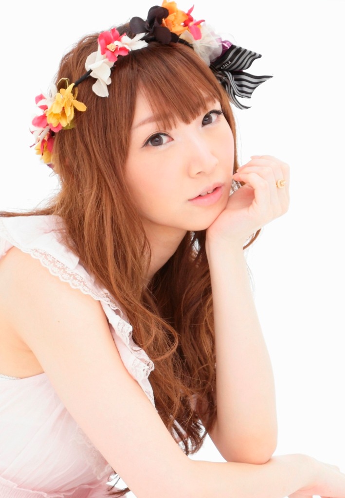 井上麻里奈