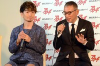 写真左よりSHOCK EYE、福本伸行。