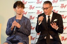 （左から）SHOCK EYE、福本伸行。