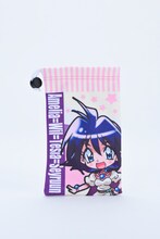 アメリアのスマホクリーナー巾着は1080円。(c)2015 神坂一・あらいずみるい 発行：株式会社KADOKAWA 富士見書房 イラスト/あらいずみるい