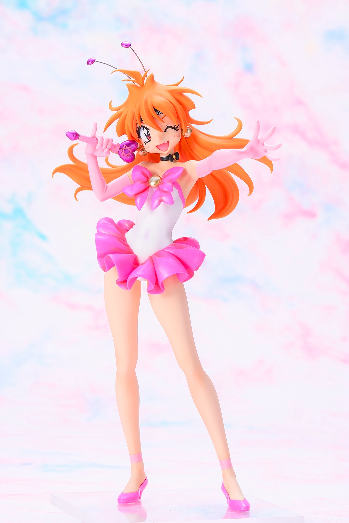 「リナ＝インバース 乙女の祈りver.」は8424円。※写真はフル塗装済みの見本。(c)2015 神坂一・あらいずみるい 発行：株式会社KADOKAWA 富士見書房 イラスト/あらいずみるい