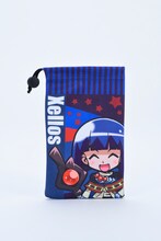 ゼロスのスマホクリーナー巾着は1080円。(c)2015 神坂一・あらいずみるい 発行：株式会社KADOKAWA 富士見書房 イラスト/あらいずみるい