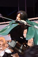 リヴァイの等身大フィギュア