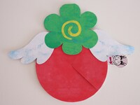 キャンペーン期間中、アニマックスの公式サイトにてダウンロードできるペーパークラフト「『ご近所物語』メッセージカード」。つまみ部分を動かすと実果子が現れる仕掛けつき。