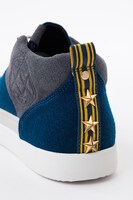 「ロイ・マスタングモデルスニーカー」(c)Hiromu Arakawa/SQUARE ENIX