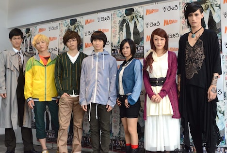 写真左より君沢ユウキ、宮崎秋人、鈴木勝吾、小越勇輝、田畑亜弥、浜田由梨、村田充。