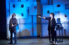 舞台「東京喰種トーキョーグール」公開稽古の様子。(c)石田スイ／集英社 (c)舞台『東京喰種トーキョーグール』製作委員会