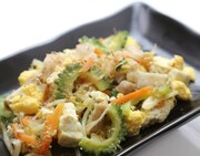 7月7日に発売される「島豆腐入りゴーヤチャンプルー」。