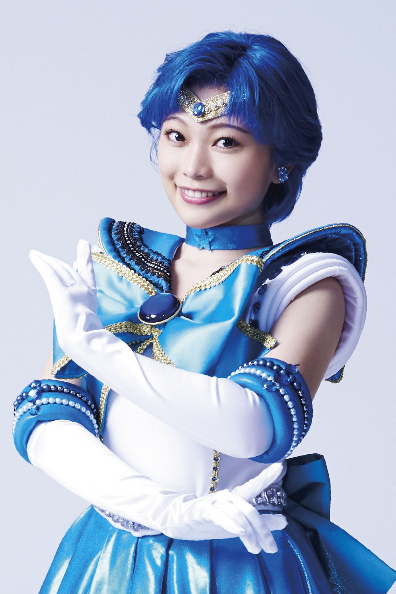 セーラーマーキュリー／水野亜美役の小山百代。(c) Naoko Takeuchi (c) 武内直子・PNP／ミュージカル「美少女戦士セーラームーン」製作委員会2015