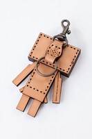 「Ojagadesignダンボーキーホルダー」※写真はサンプルにつき、実際の商品とは一部異なる場合がある。(c)KIYOHIKO AZUMA/YOTUBA SUTAZIO