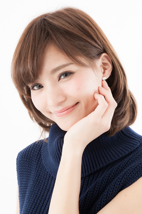 「JAM HOME MADEダンボーピアス」をモデルが着用した様子。※写真はサンプルにつき、実際の商品とは一部異なる場合がある。(c)KIYOHIKO AZUMA/YOTUBA SUTAZIO